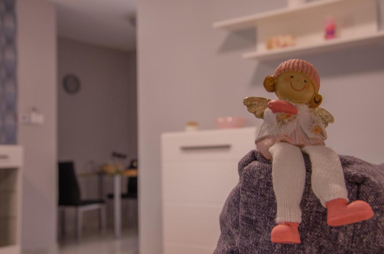Orosháza Oros House Apartmanhaz מראה חיצוני תמונה