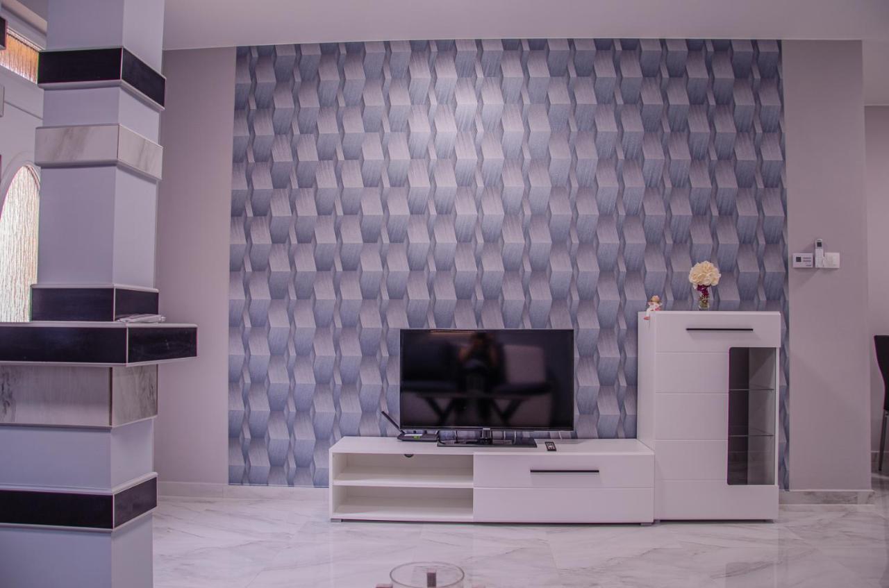 Orosháza Oros House Apartmanhaz מראה חיצוני תמונה