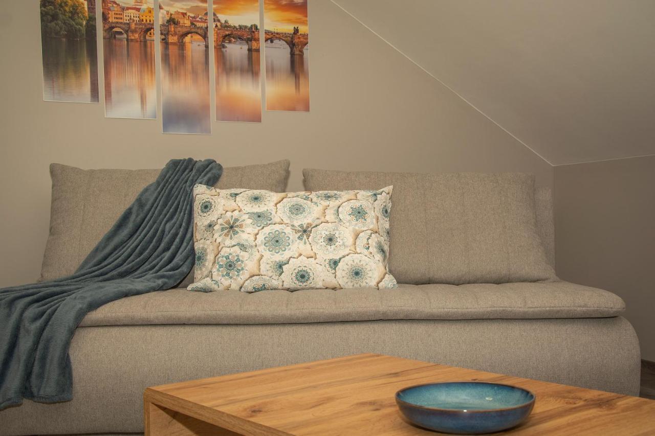 Orosháza Oros House Apartmanhaz מראה חיצוני תמונה